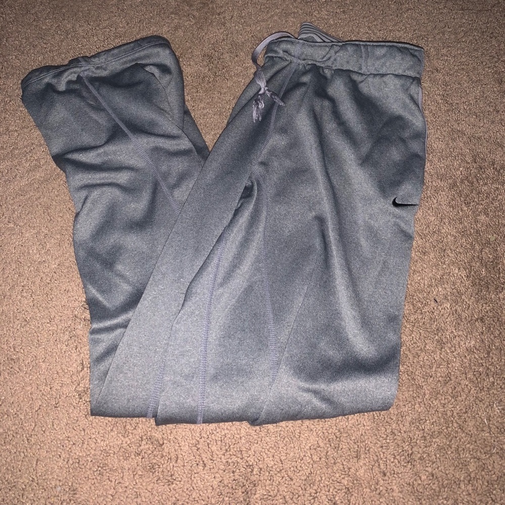 Women’s Nike sweatpants